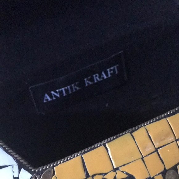 Mosaic Yellow and White Clutch Antik Kraft - Picture 6 of 7